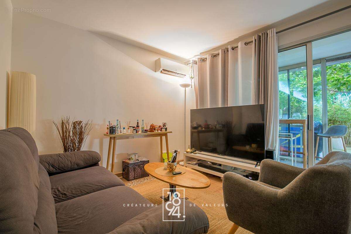 Appartement à MARSEILLE-8E