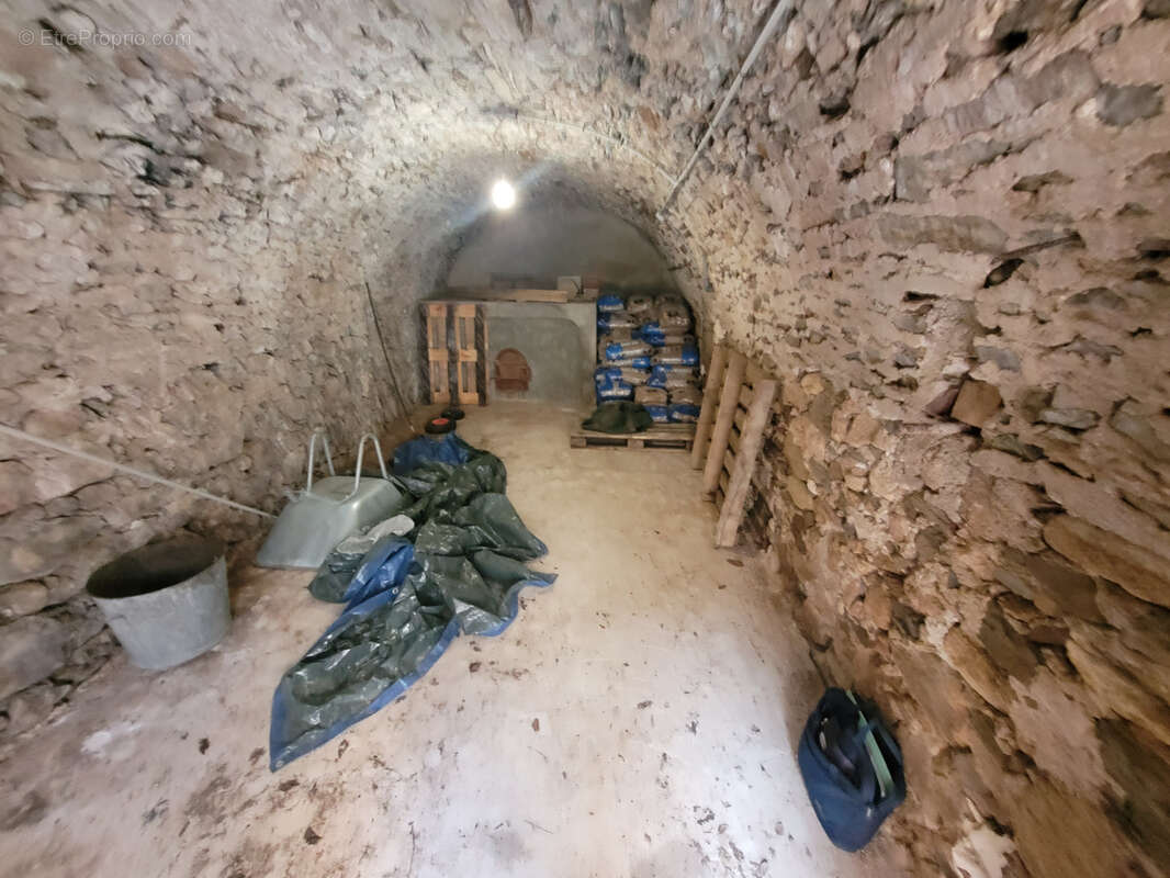 Maison à LE BOUSQUET-D'ORB