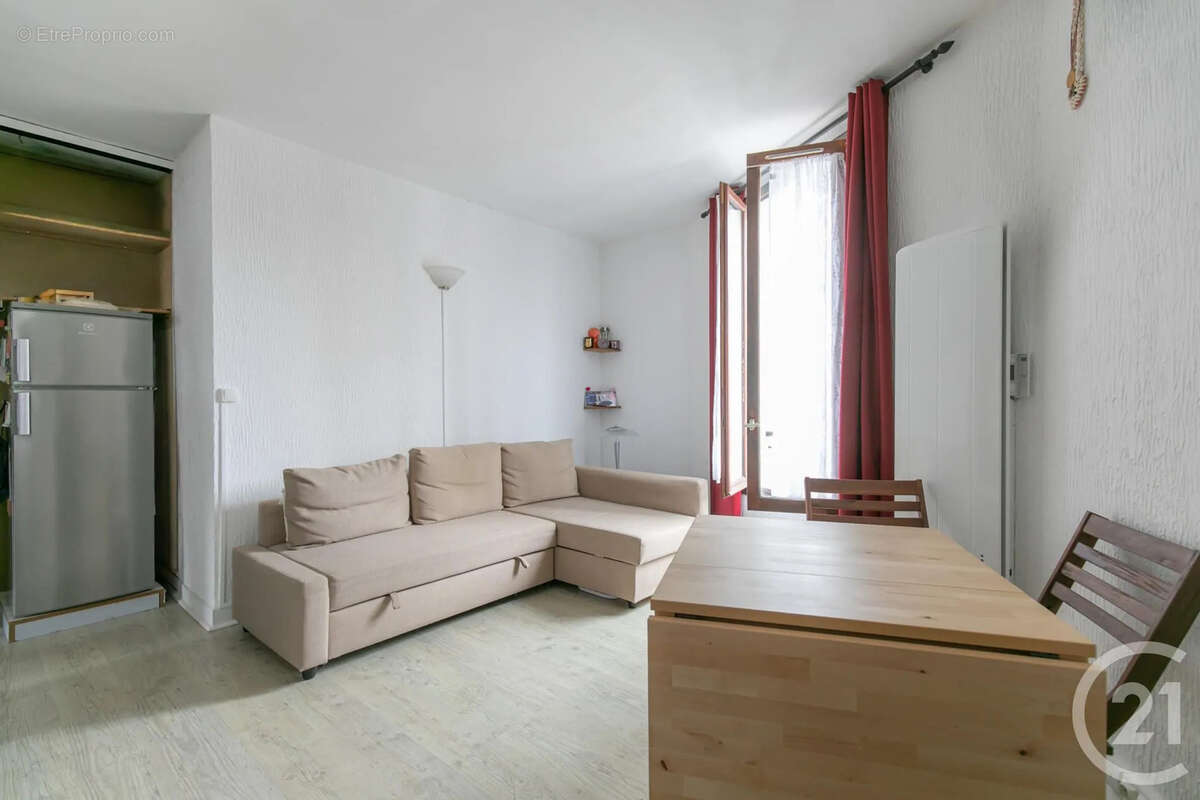 Appartement à SAINT-MAUR-DES-FOSSES