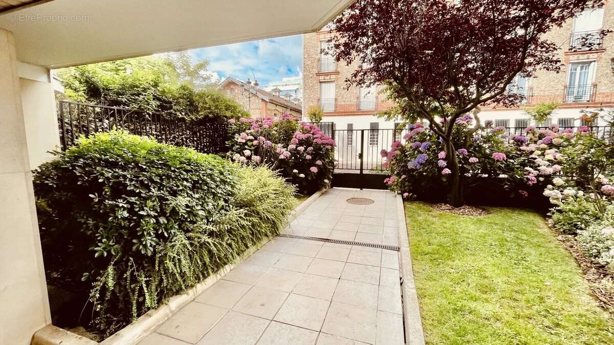 Appartement à LEVALLOIS-PERRET