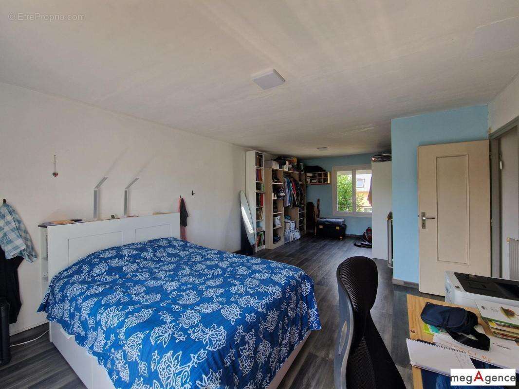 Maison familiale proche du bourg - photo 7