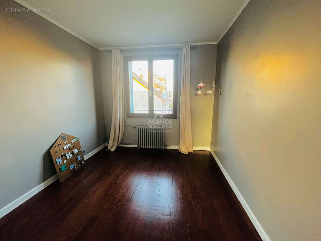 Appartement à MAISONS-LAFFITTE