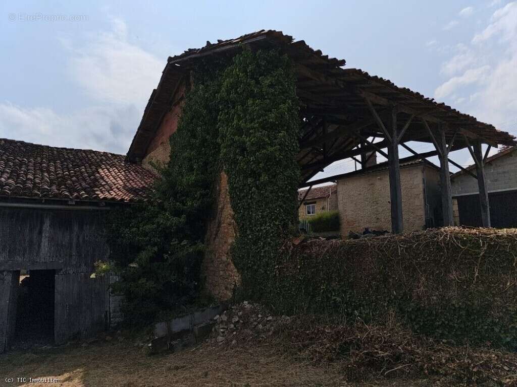 Maison à SAINT-CLAUD