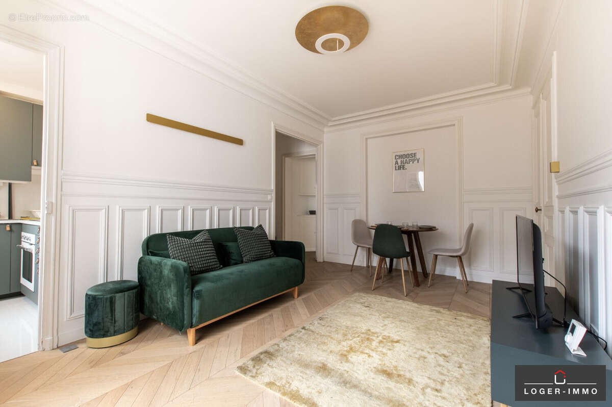 Appartement à PARIS-16E