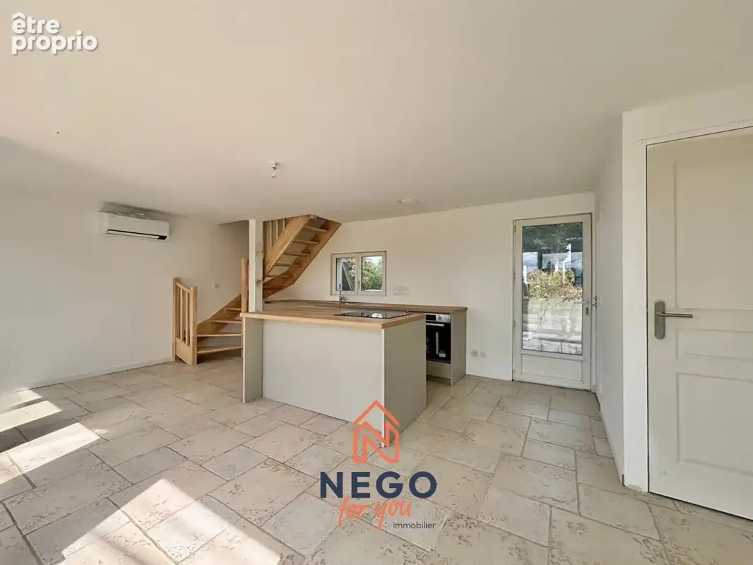 Maison rénovée à Sainte-Gemmes-sur-Loire/port Thibault - photo 5