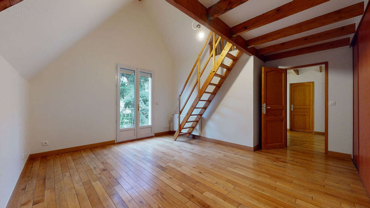Maison à VILLEMOMBLE