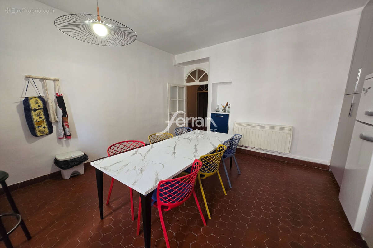 Appartement à SALERNES