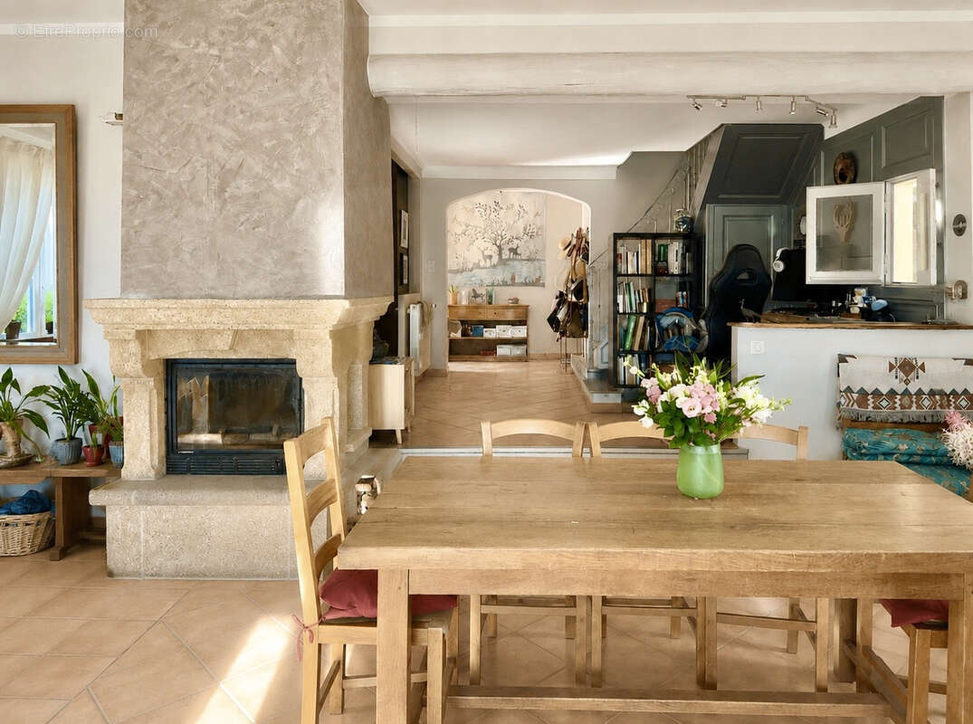 Maison à PERTUIS