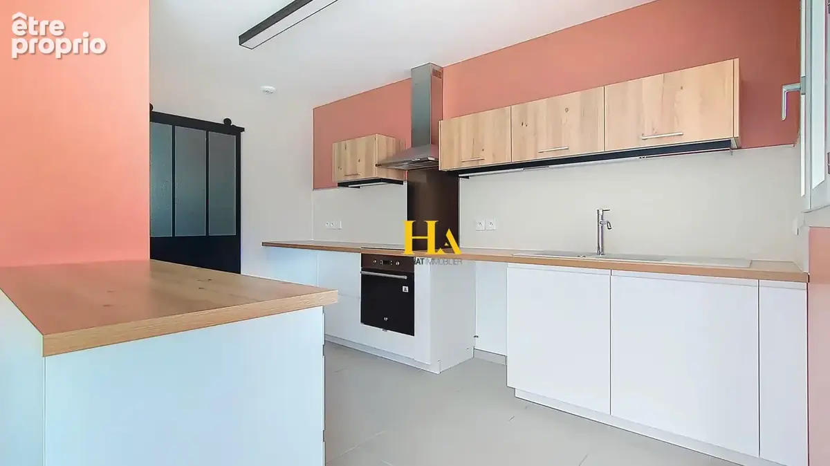 A vendre, Jaillans, maison de plain pied d'environ 94m², 3 chambres, garage et jardin. - photo 9