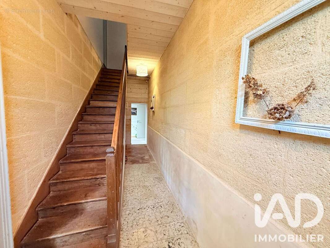 Maison 140 m² à Asques  - photo 9