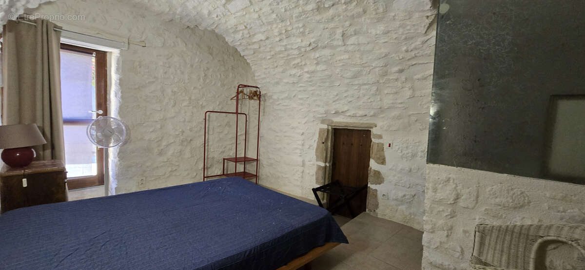 Maison à MONTPEYROUX