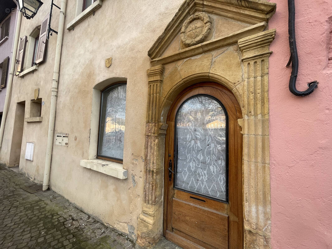Appartement à L'ARBRESLE