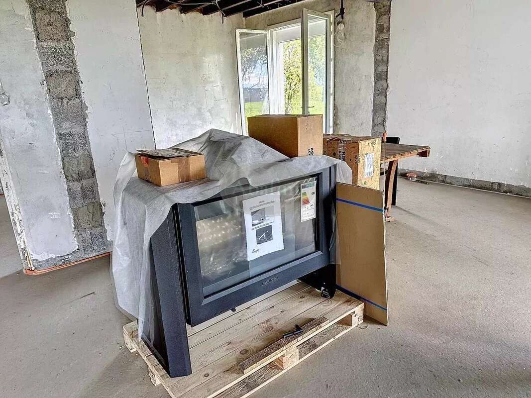 Maison à VILLENEUVE-LECUSSAN