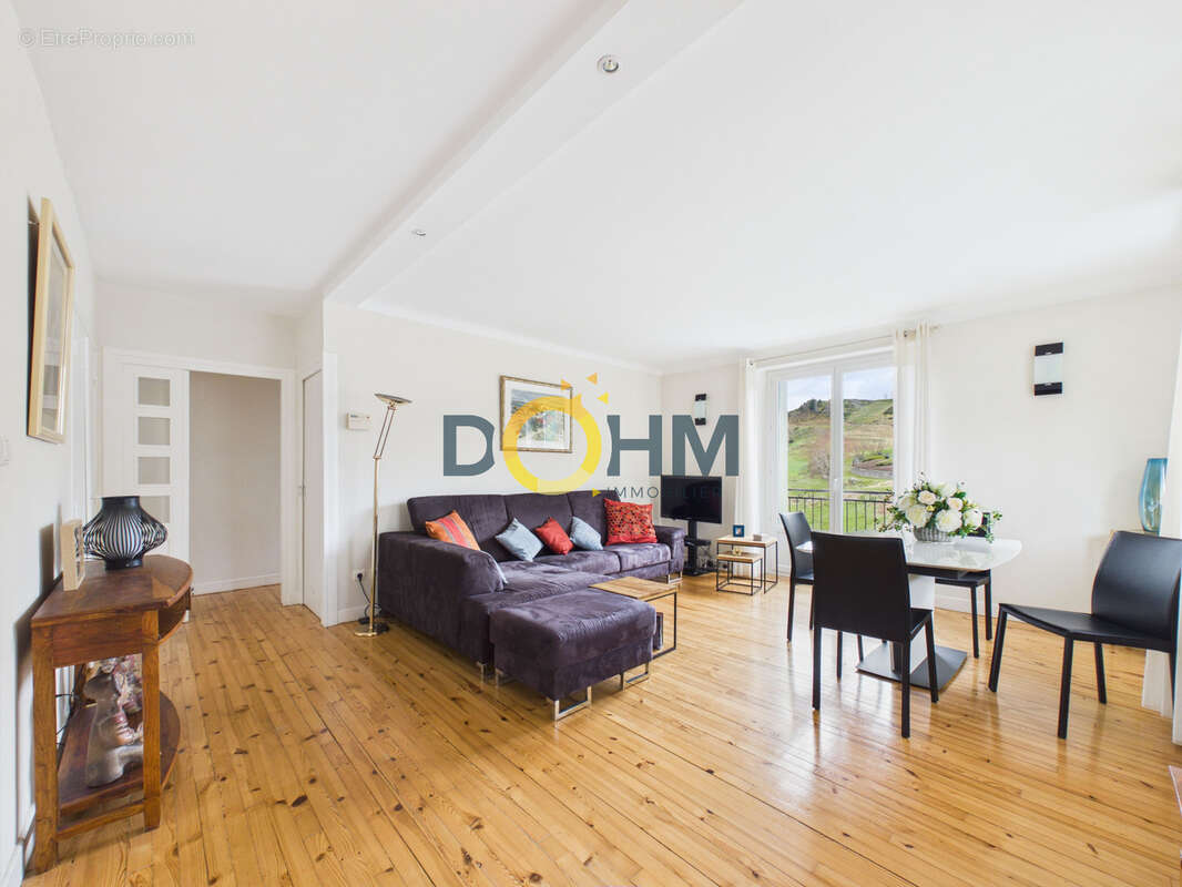 Maison rénovée de 180 m2 à vendre à Saugues avec terrain clos de 600 m2 - photo 10