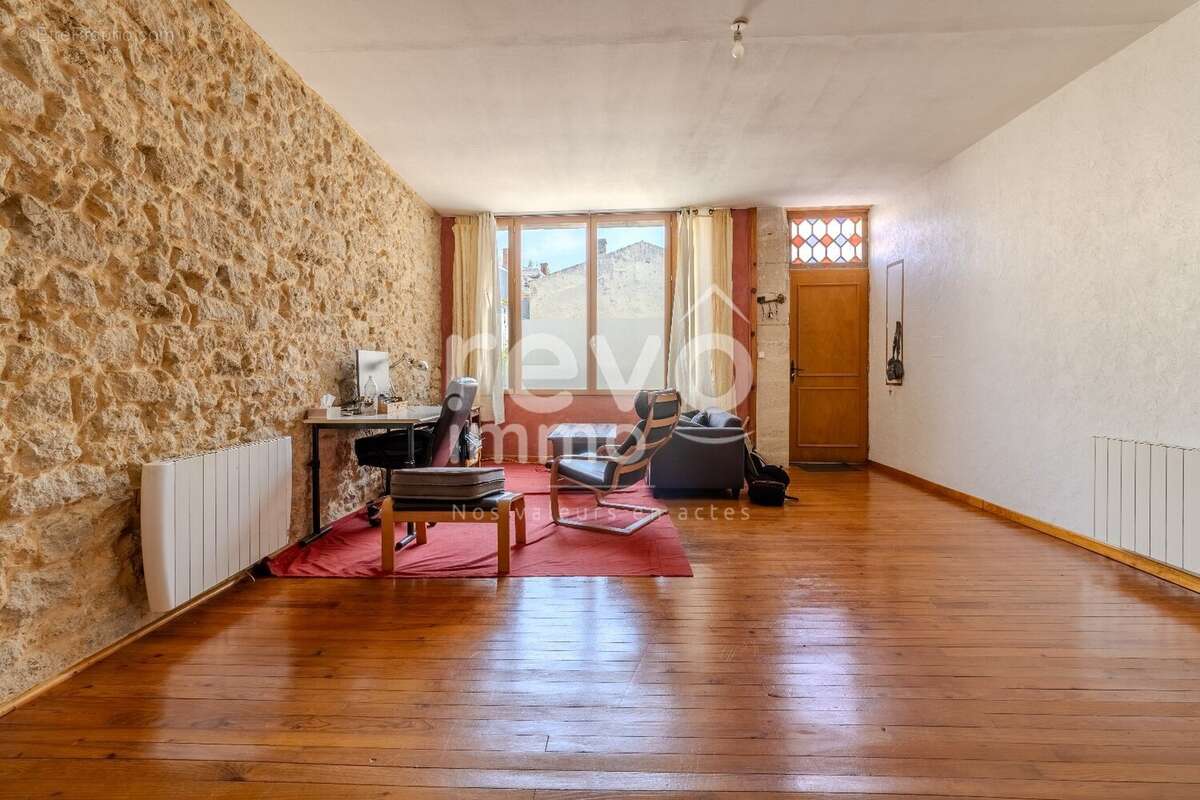 Maison à MONSEGUR