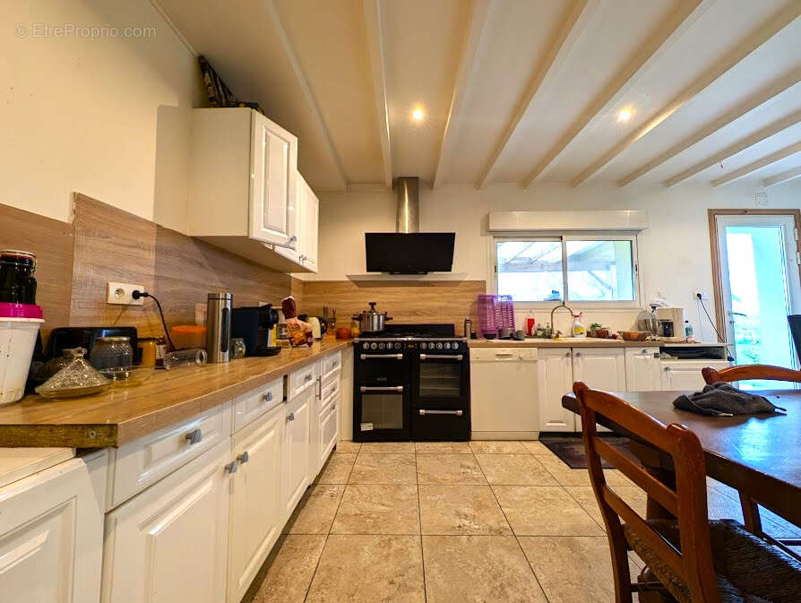 Maison à SAINT-EMILION