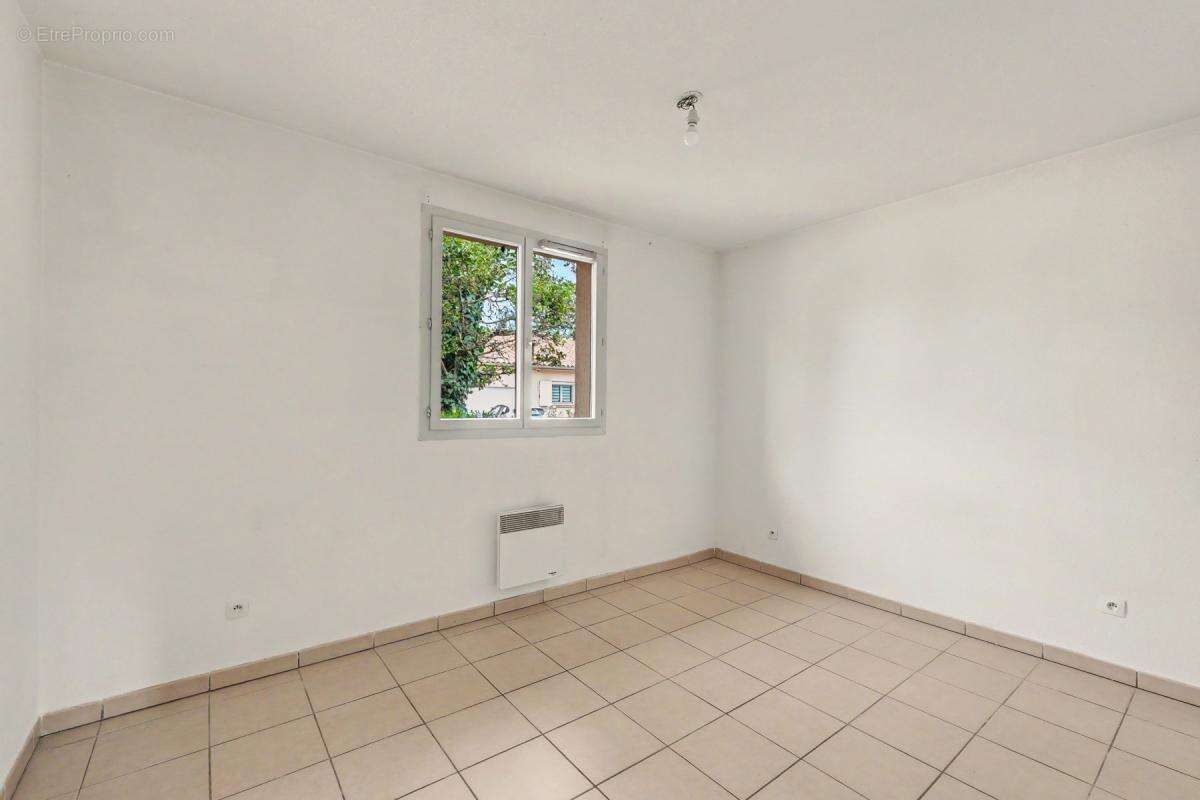 Maison 4 pièces 90 m² - Saint-Jory - Plain-pied avec jardin, garage et terrasse - photo 8