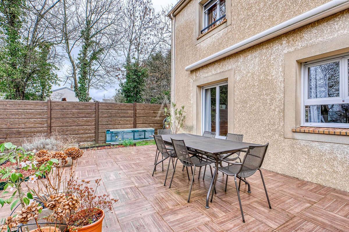 Maison à NEUILLY-PLAISANCE