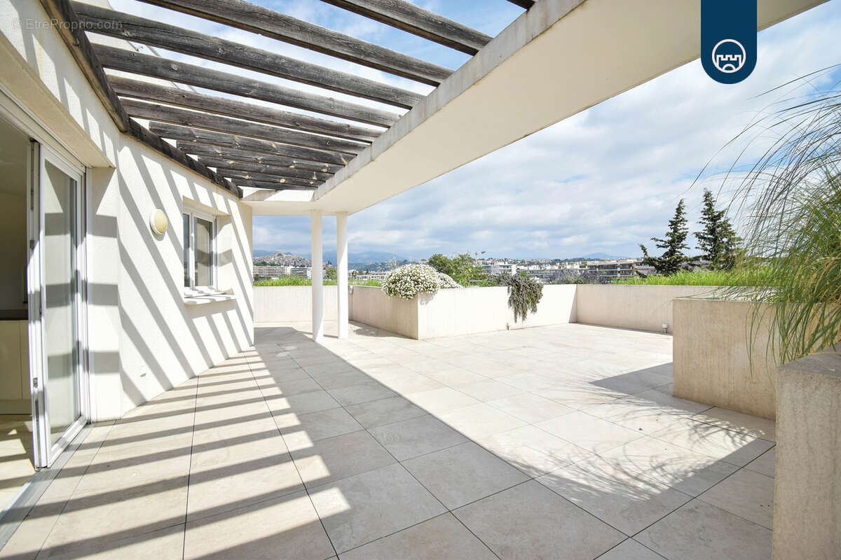 Appartement à CAGNES-SUR-MER