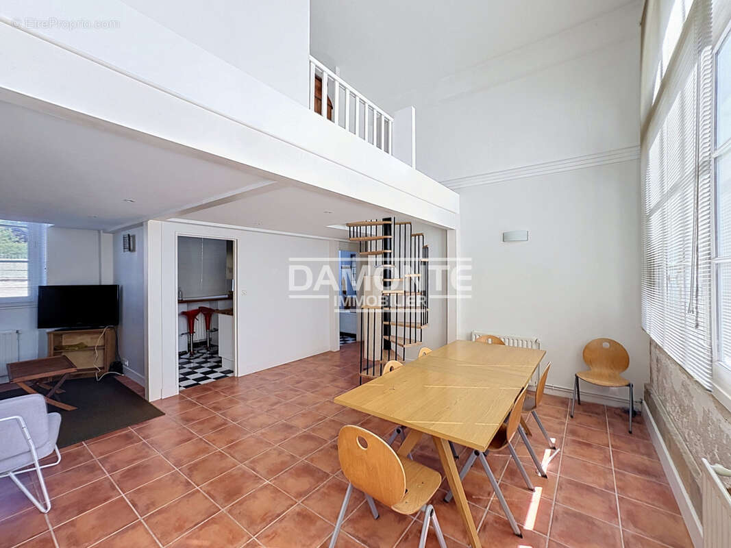 Appartement T3 - Bouchon de champagne - Cathédrale - photo 4