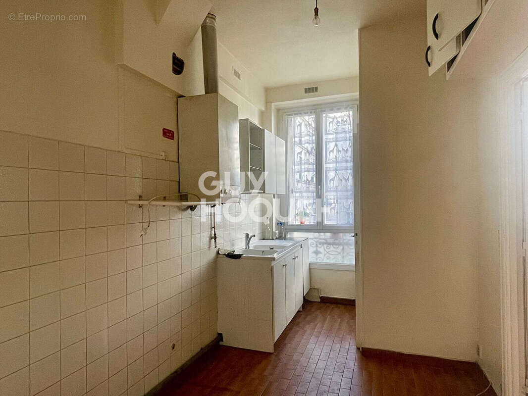 Appartement à PARIS-11E