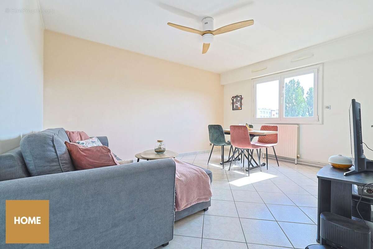 Appartement 55 m² à Saint-Max  - photo 4
