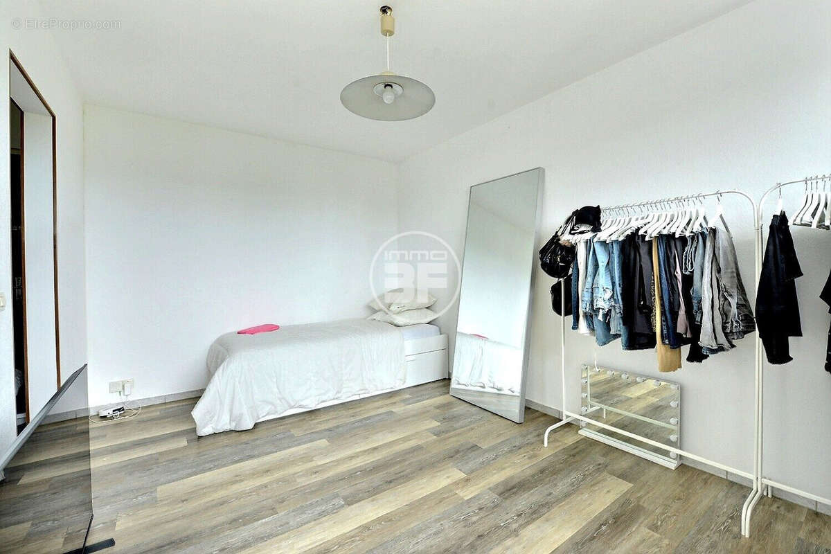 Appartement 25 m² à Saint-Louis  - photo 8