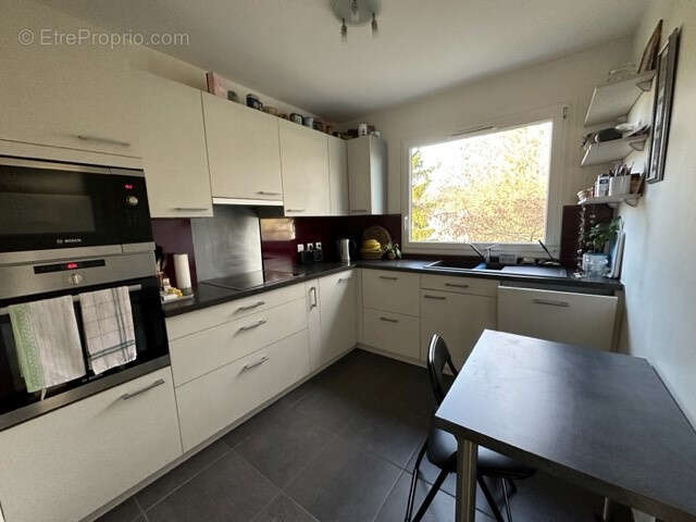 Appartement à BURES-SUR-YVETTE