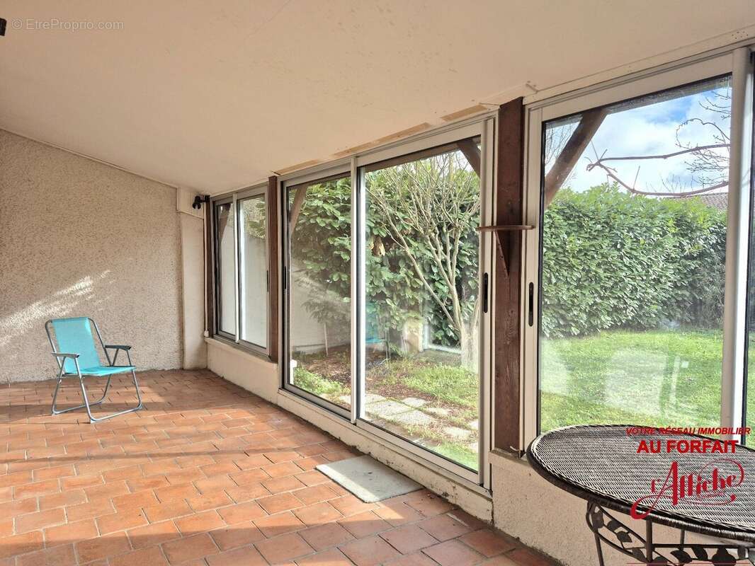 Maison à CASTELGINEST