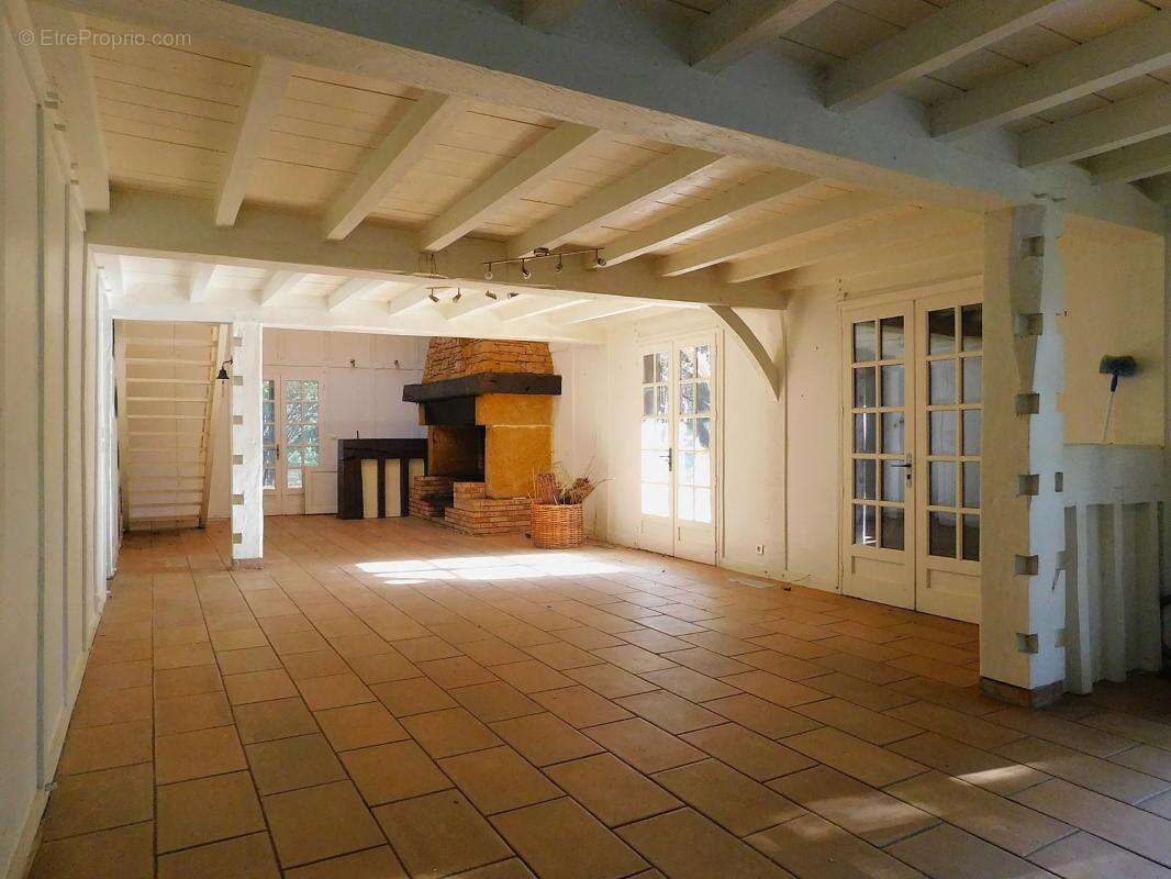 Maison à MAZEROLLES