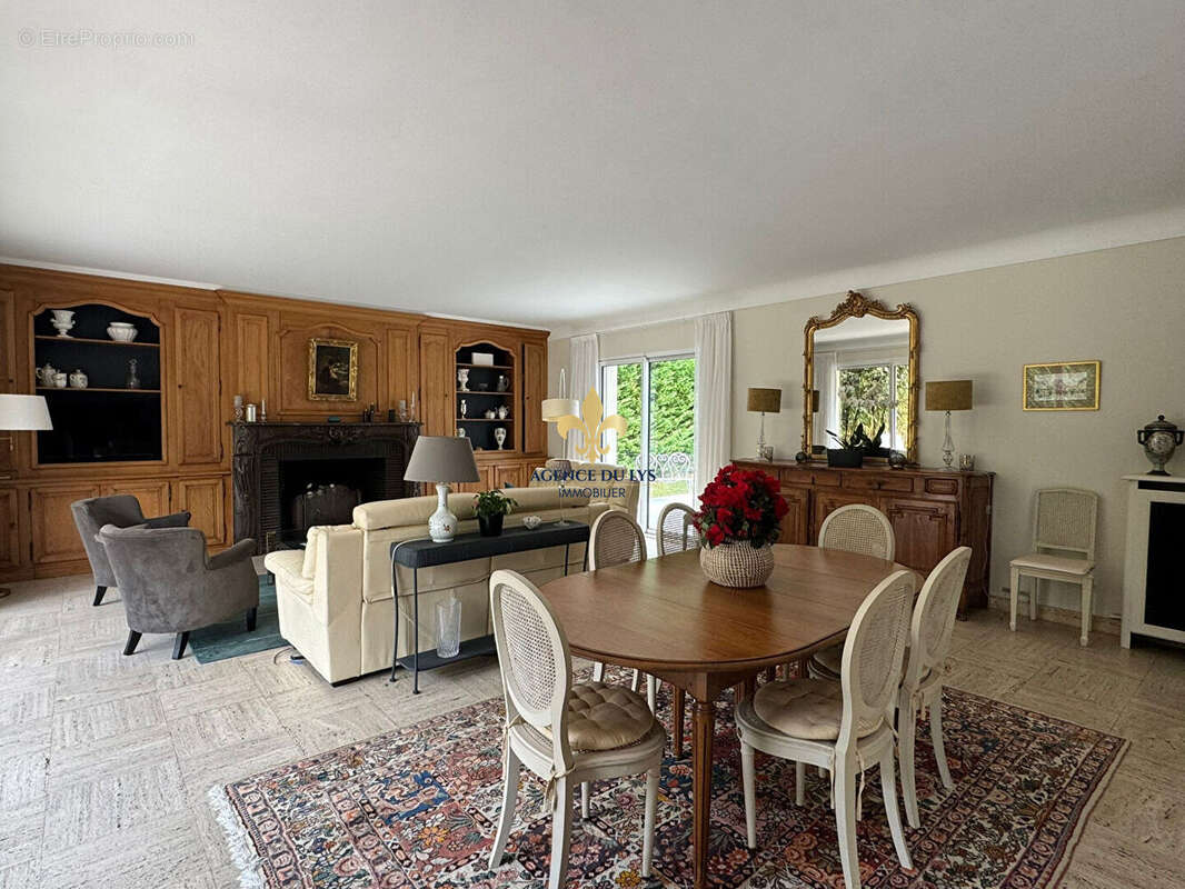 Maison à LAMORLAYE