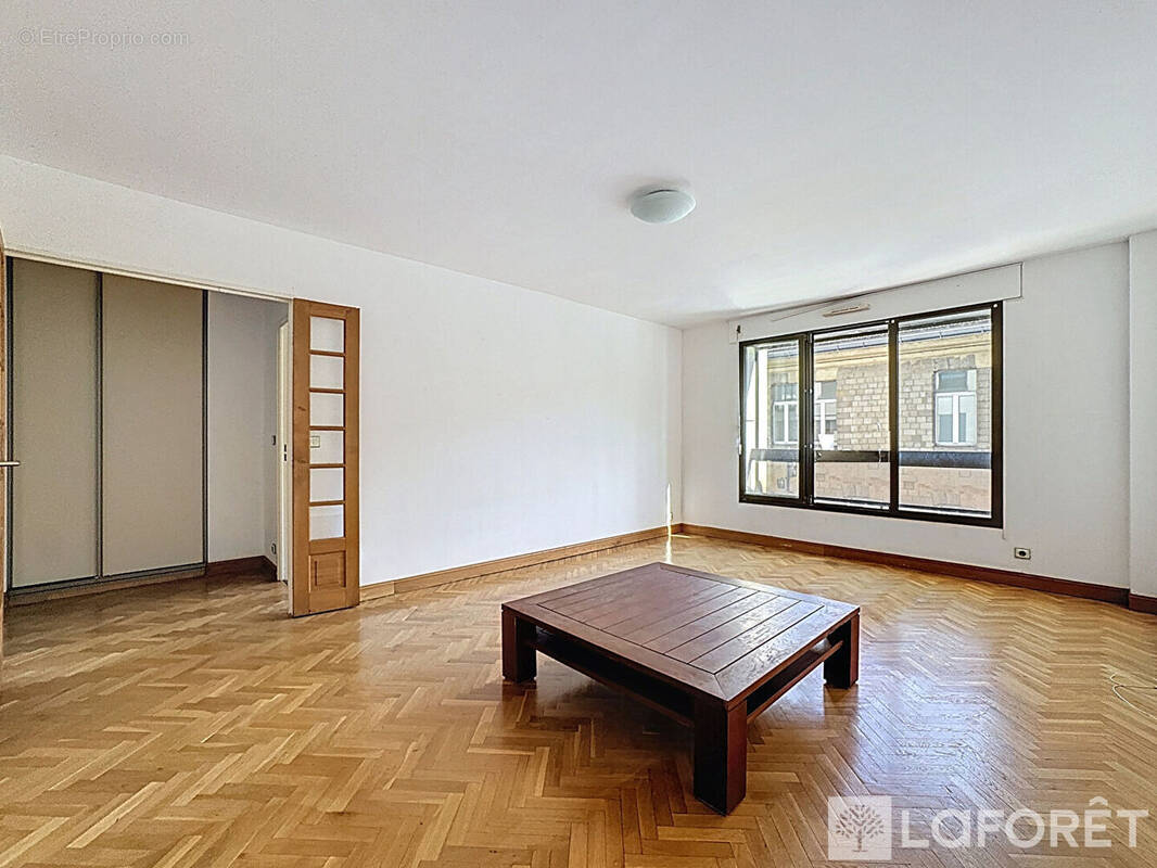 Appartement à LE KREMLIN-BICETRE