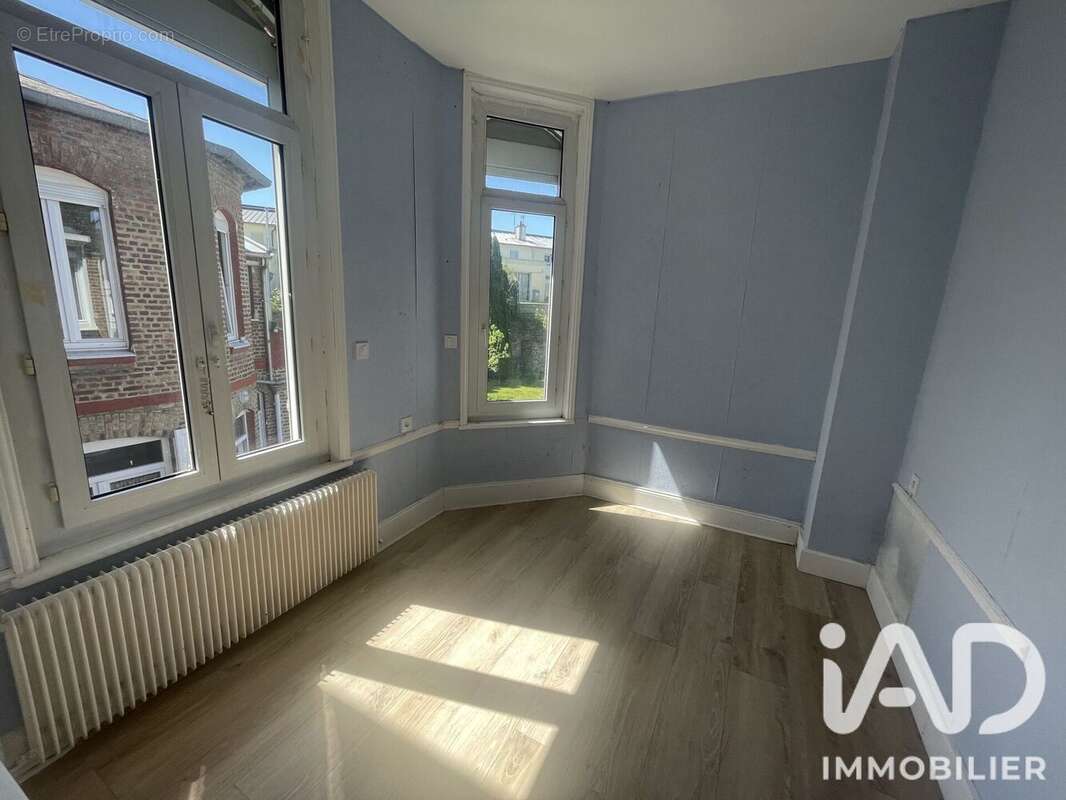 Maison 130 m² à Saint-Quentin  - photo 9