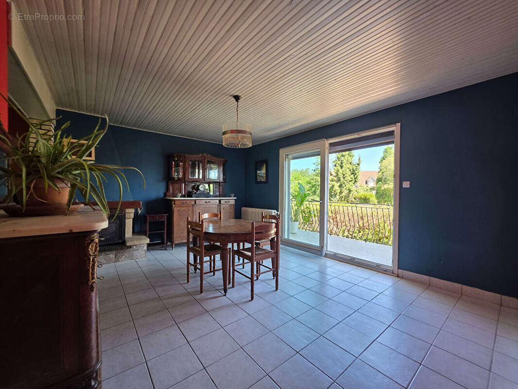 Maison ETEVAUX 4 Pièces 85 m² - photo 4