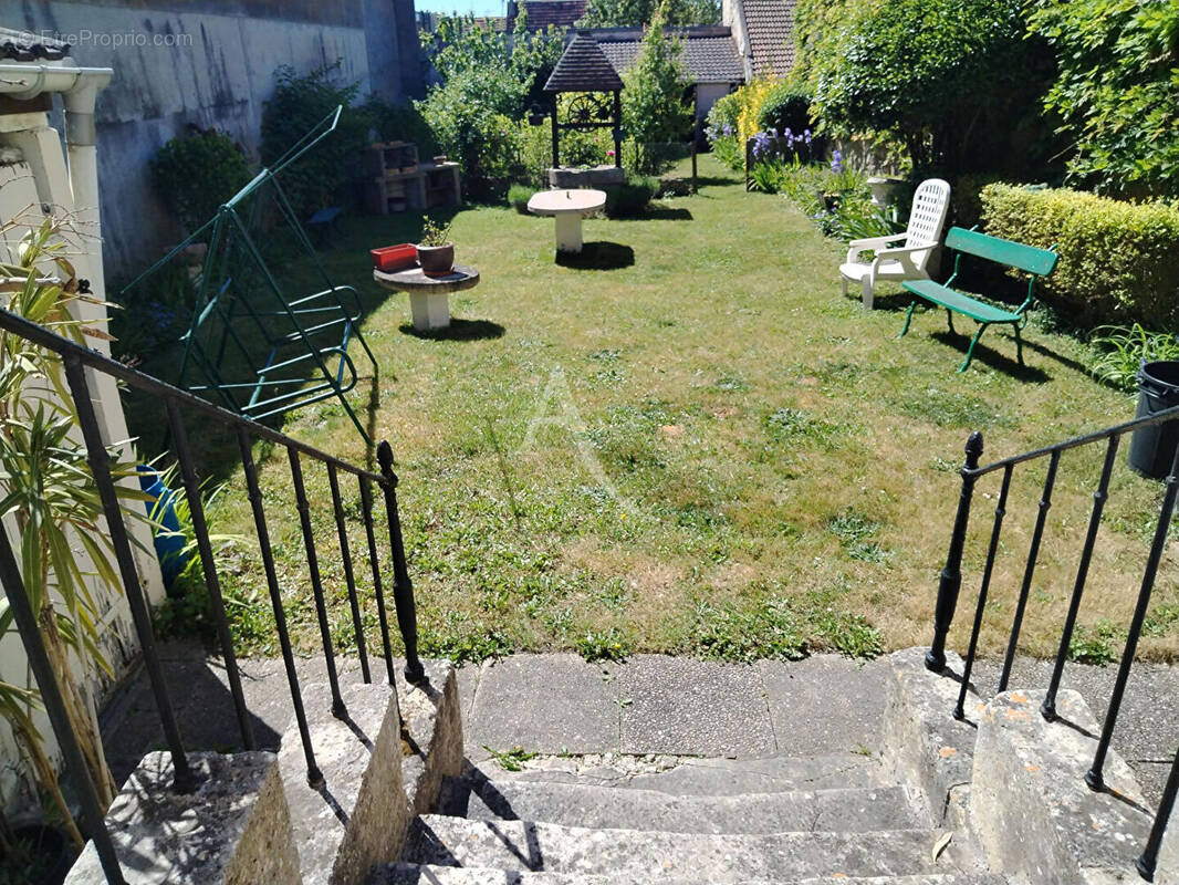 Maison à LIZY-SUR-OURCQ