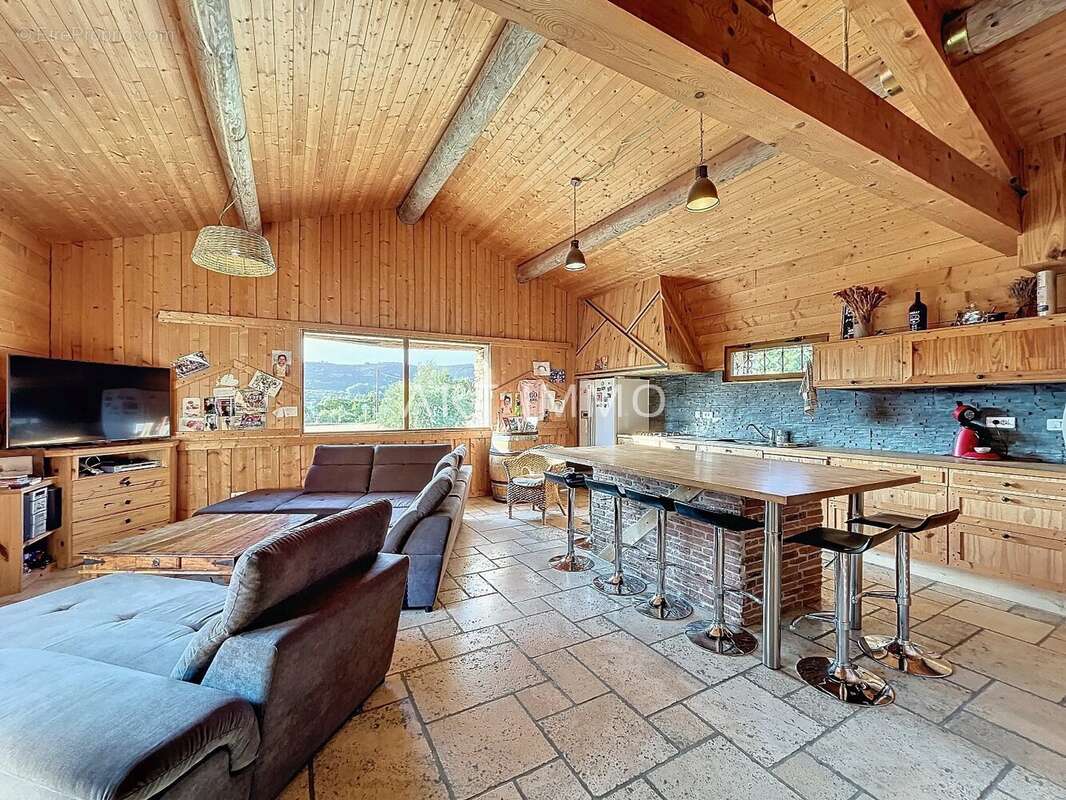 A vendre bergerie entierement renovee avec vue degagee a murs - photo 4