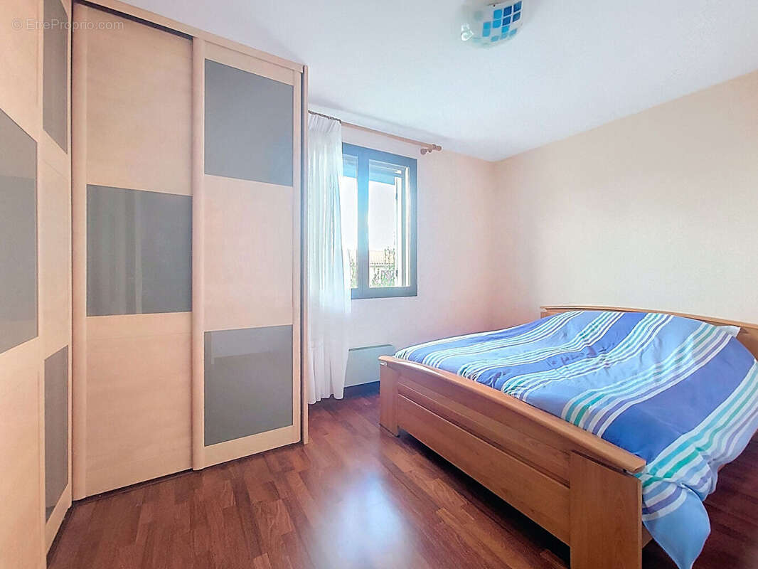 Maison à BLANQUEFORT