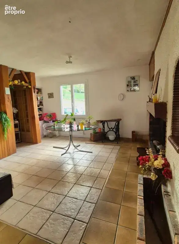 Maison à vendre 5 pièces VIC LE COMTE (63) - photo 7
