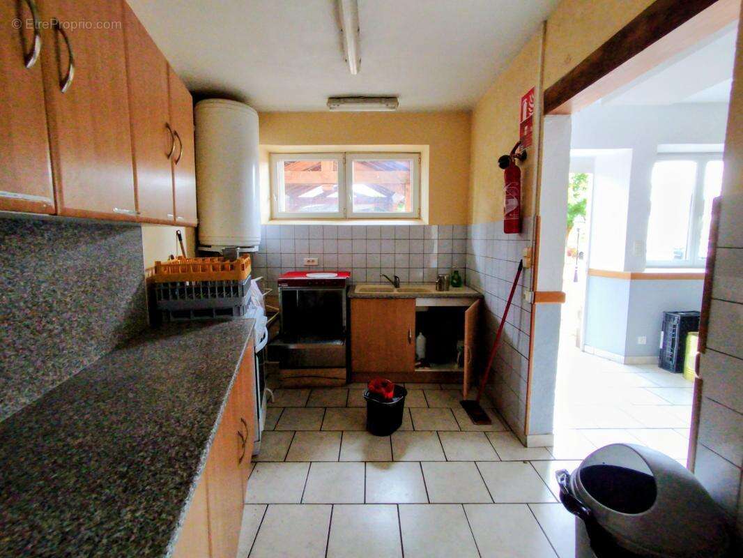Appartement 500 m² à Secenans  - photo 5