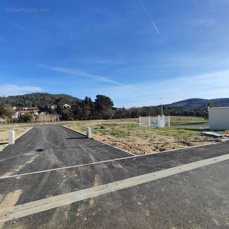 Terrain à PORTEL-DES-CORBIERES