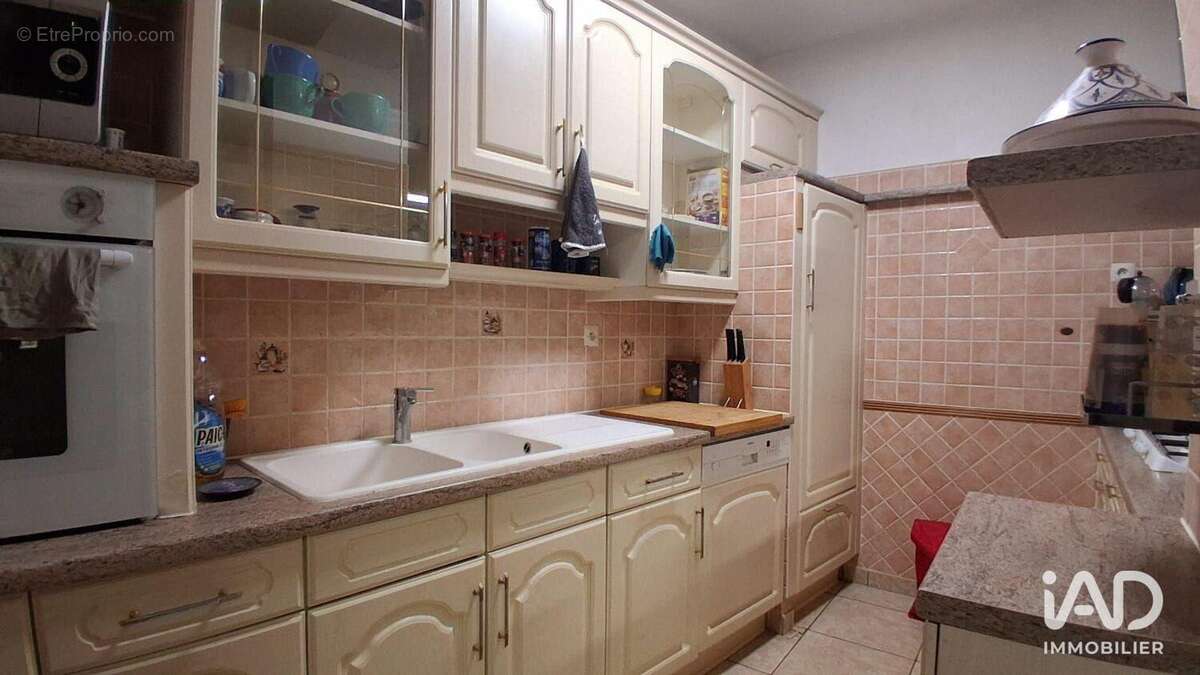 Appartement 107 m² à La Roche-Sur-Foron  - photo 8