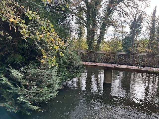 Maison à BESSE-SUR-BRAYE