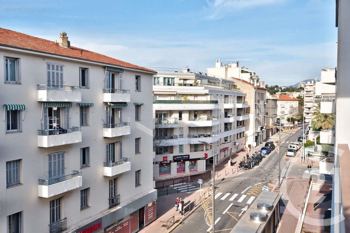 Appartement 74 m² à Antibes  - photo 10