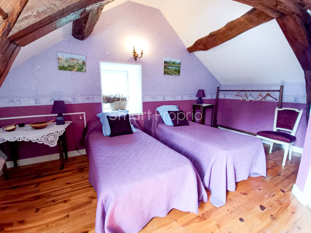 Maison à AVALLON