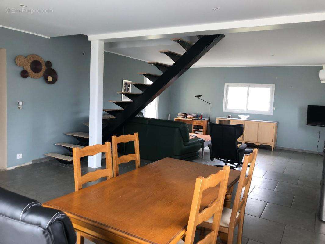 Maison avec étage à finaliser (matériaux fournis) - photo 3