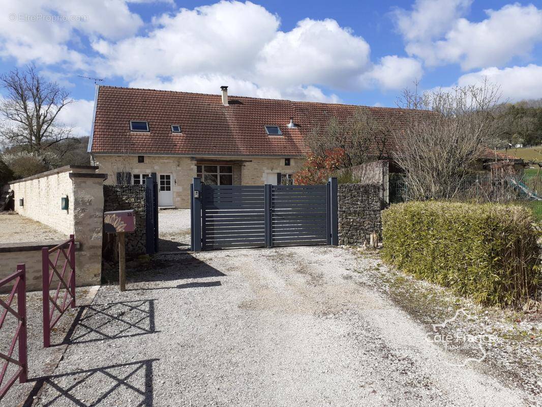 Maison à BUXIERES-LES-VILLIERS