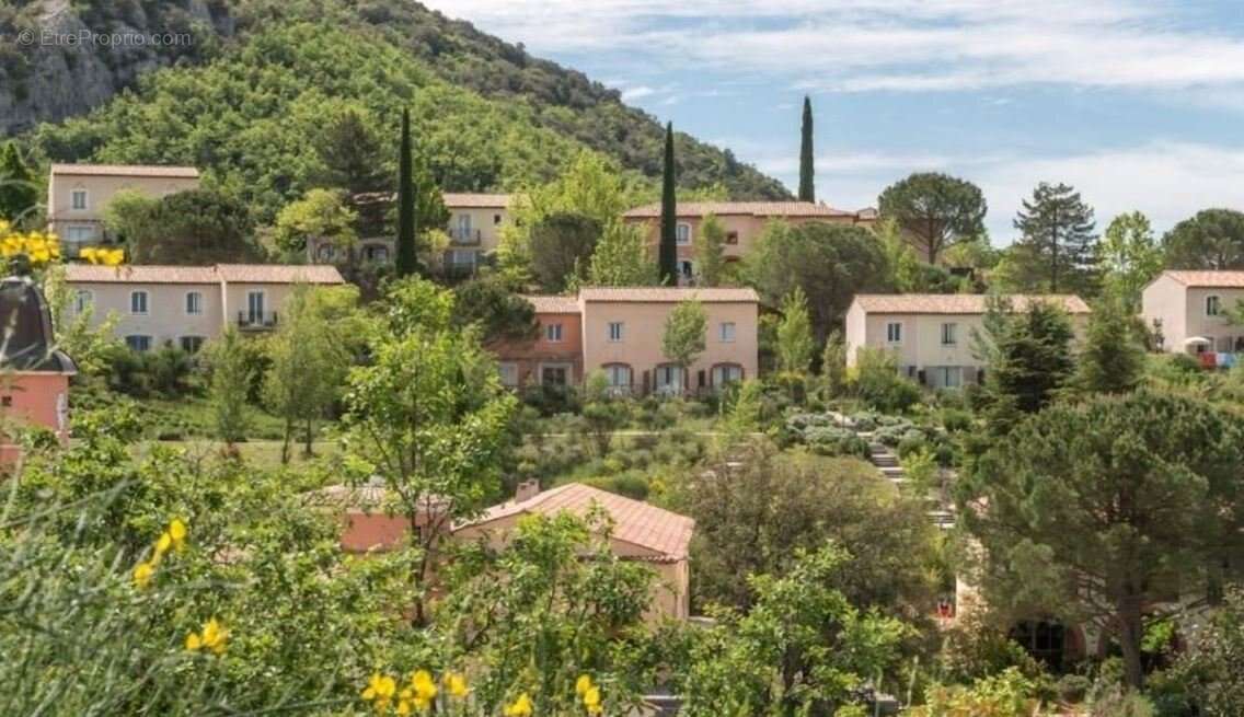 INVESTISSEMENT LOCATIF  GROSPIERRES  Résidence Tourisme Pierre & Vacances Village Le Rouret - 5,58 % de rentabilité - photo 15