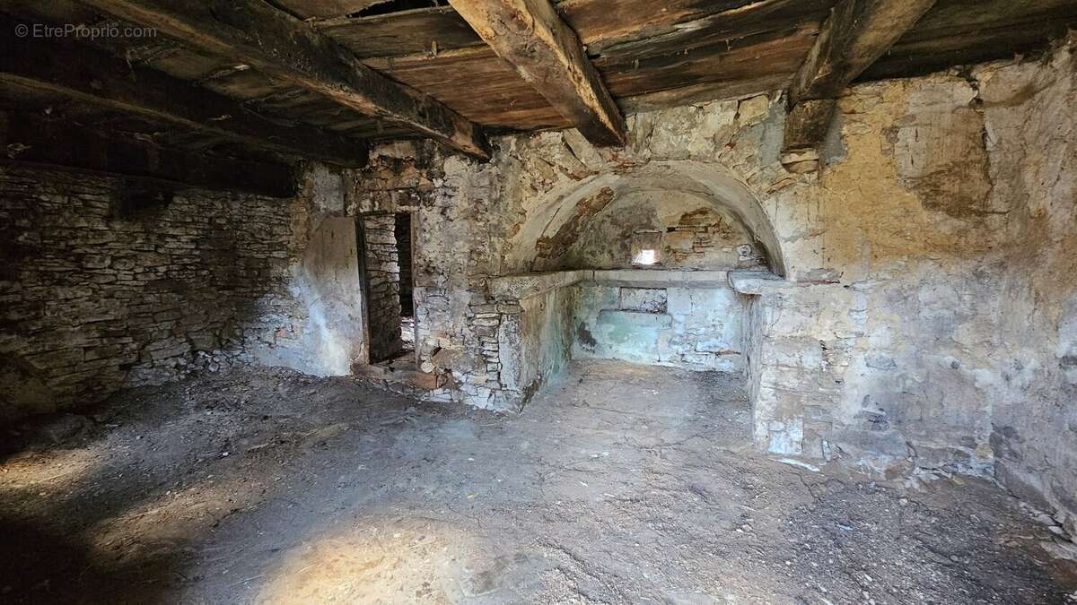 Maison en pierre à rénover sur le Causse proche de Cajarc - photo 6
