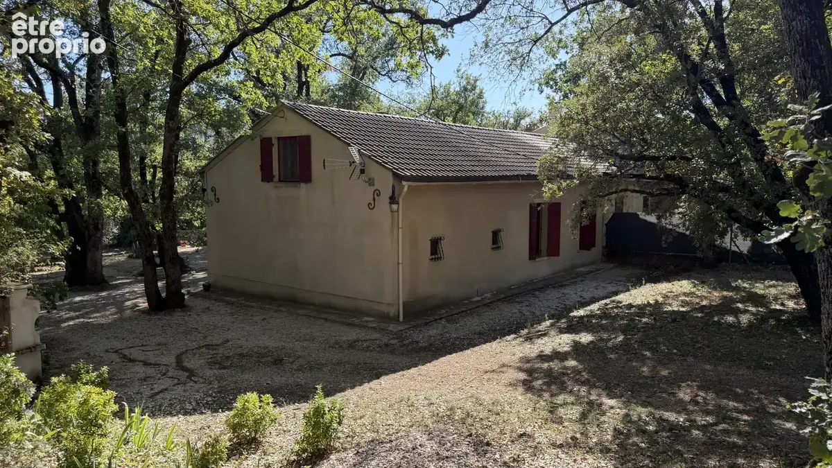 Maison des années 30 à fort potentiel d'agrandissement - Nans-les-Pins - photo 34