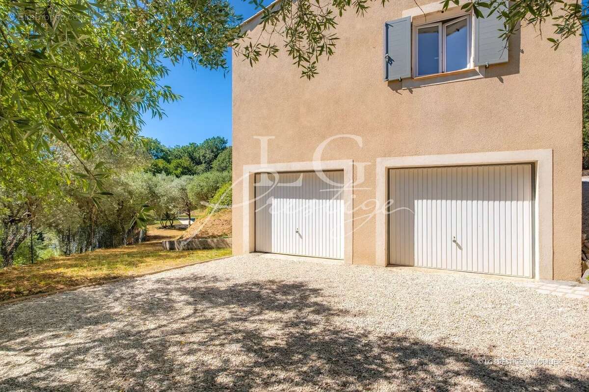 Tanneron villa plain-pied avec vue panoramique - photo 8